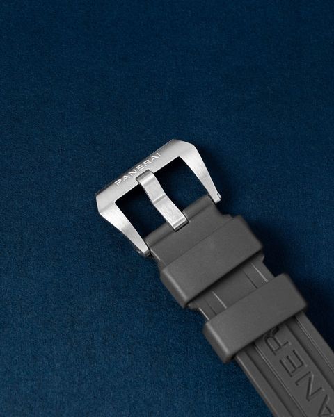 Panerai Luminor Quaranta PAM01372